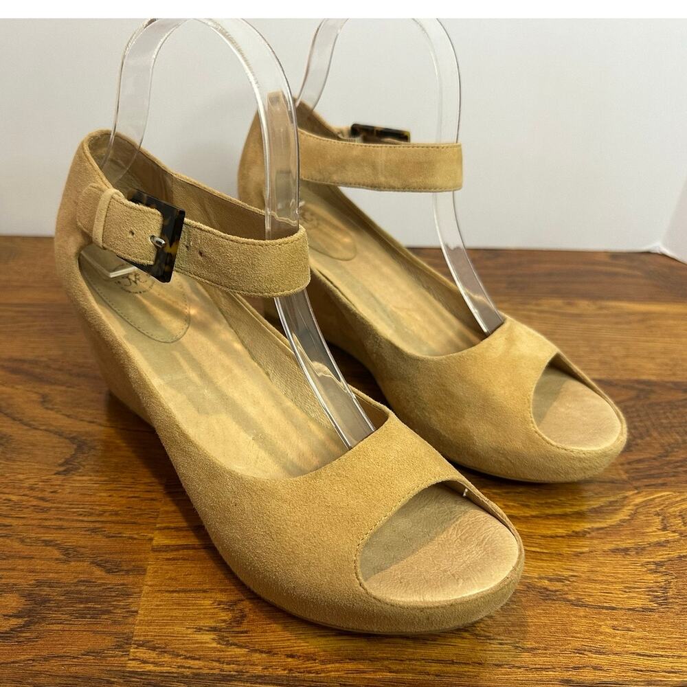 Johnston & Murphy Suede Peep Toe Wedge Sandals Women’s 9 Beige Ankle Strap